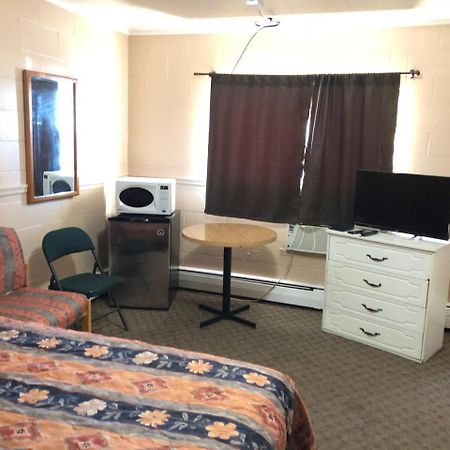 Bluebird Motel Innisfail Екстер'єр фото