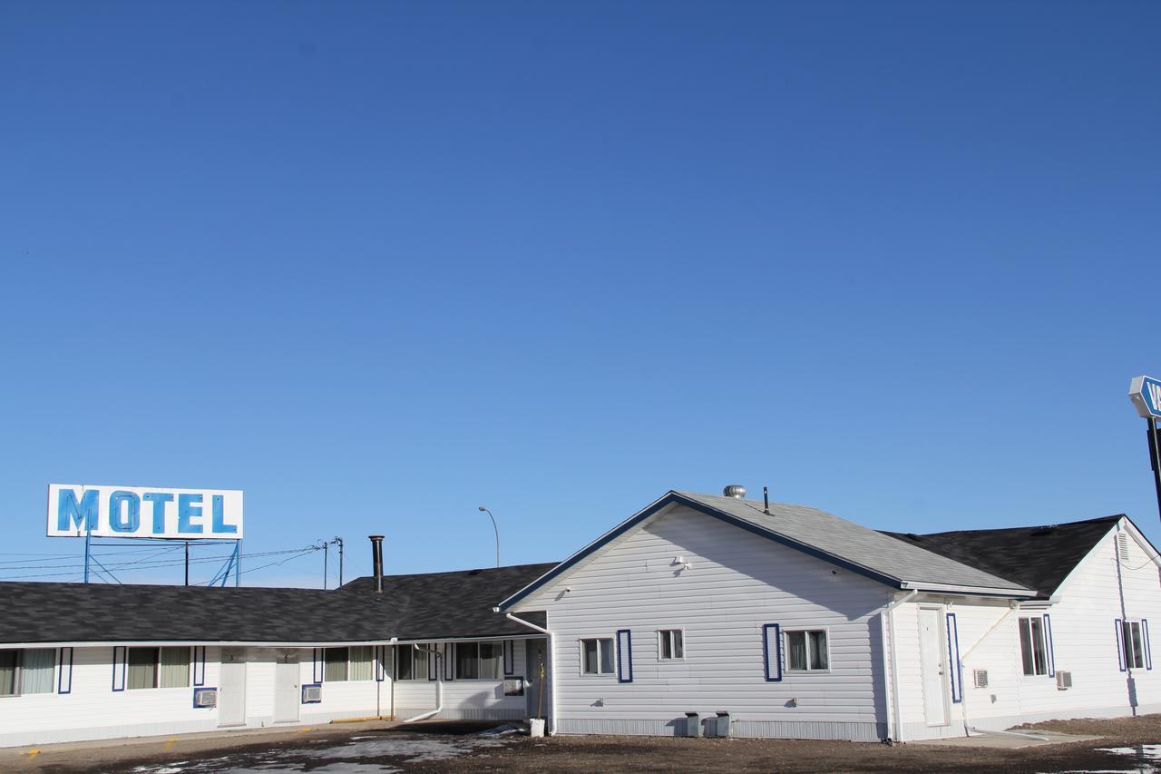 Bluebird Motel Innisfail Екстер'єр фото
