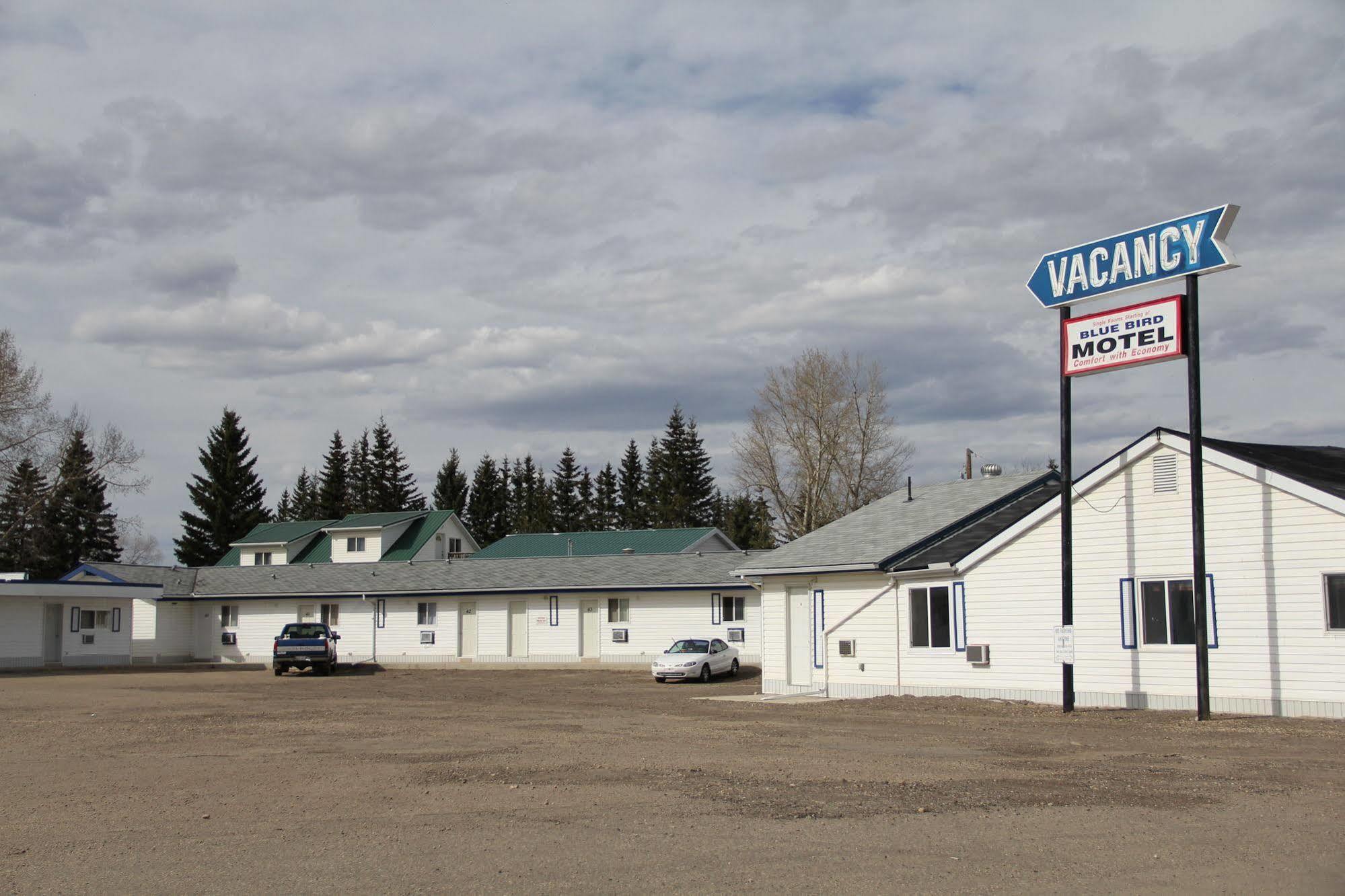 Bluebird Motel Innisfail Екстер'єр фото
